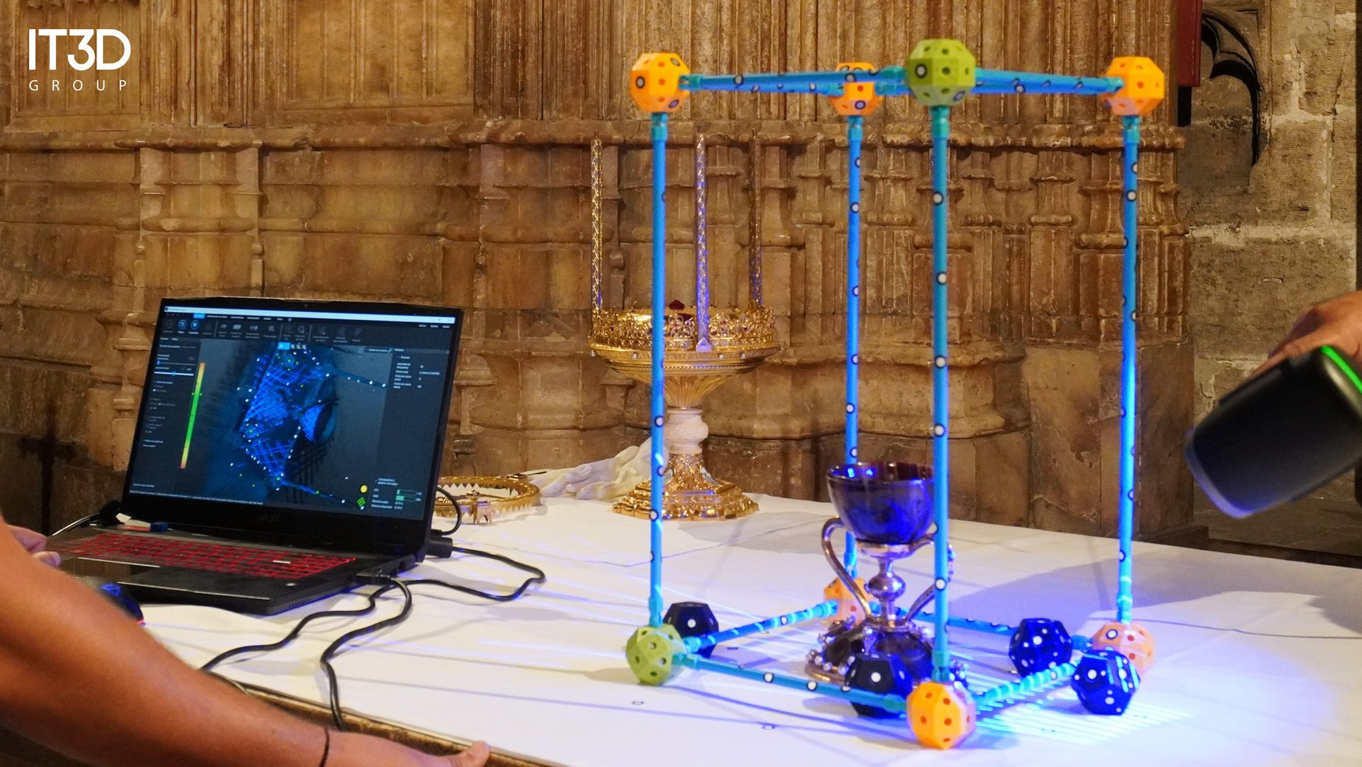 El santo cáliz de la catedral de valencia en realidad aumentada